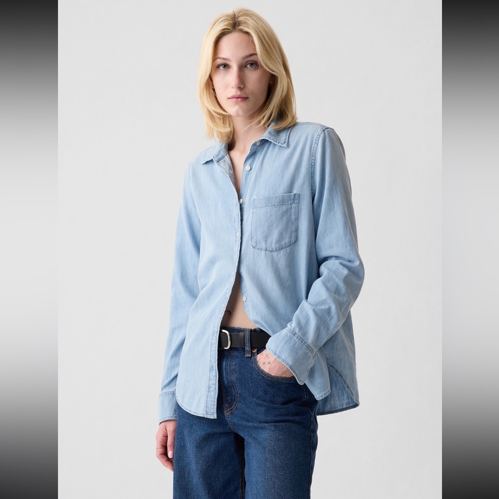 GAP Light Denom Button Down Shirt LT